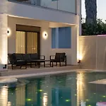 Palm View Kourouta