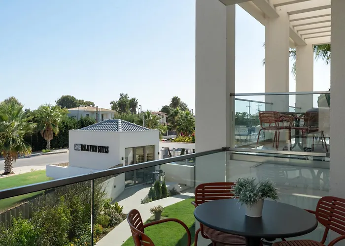 Palm View Aparthotel 4*